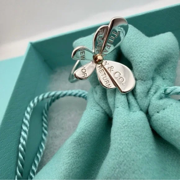 Tiffany & Co new size 8 love bug collection butterfly ring - Picture 3 of 10